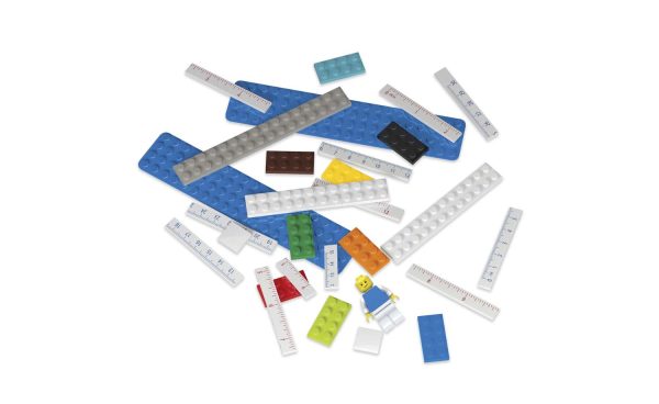 IQ52558 | LEGO® Buildable Ruler w Minifgure Supply